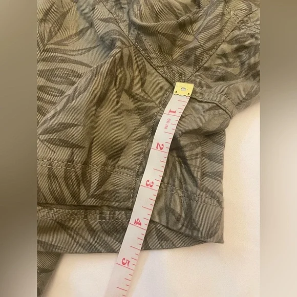 NWT Gap size large green pull on tencel shorts - Picture 13 of 13